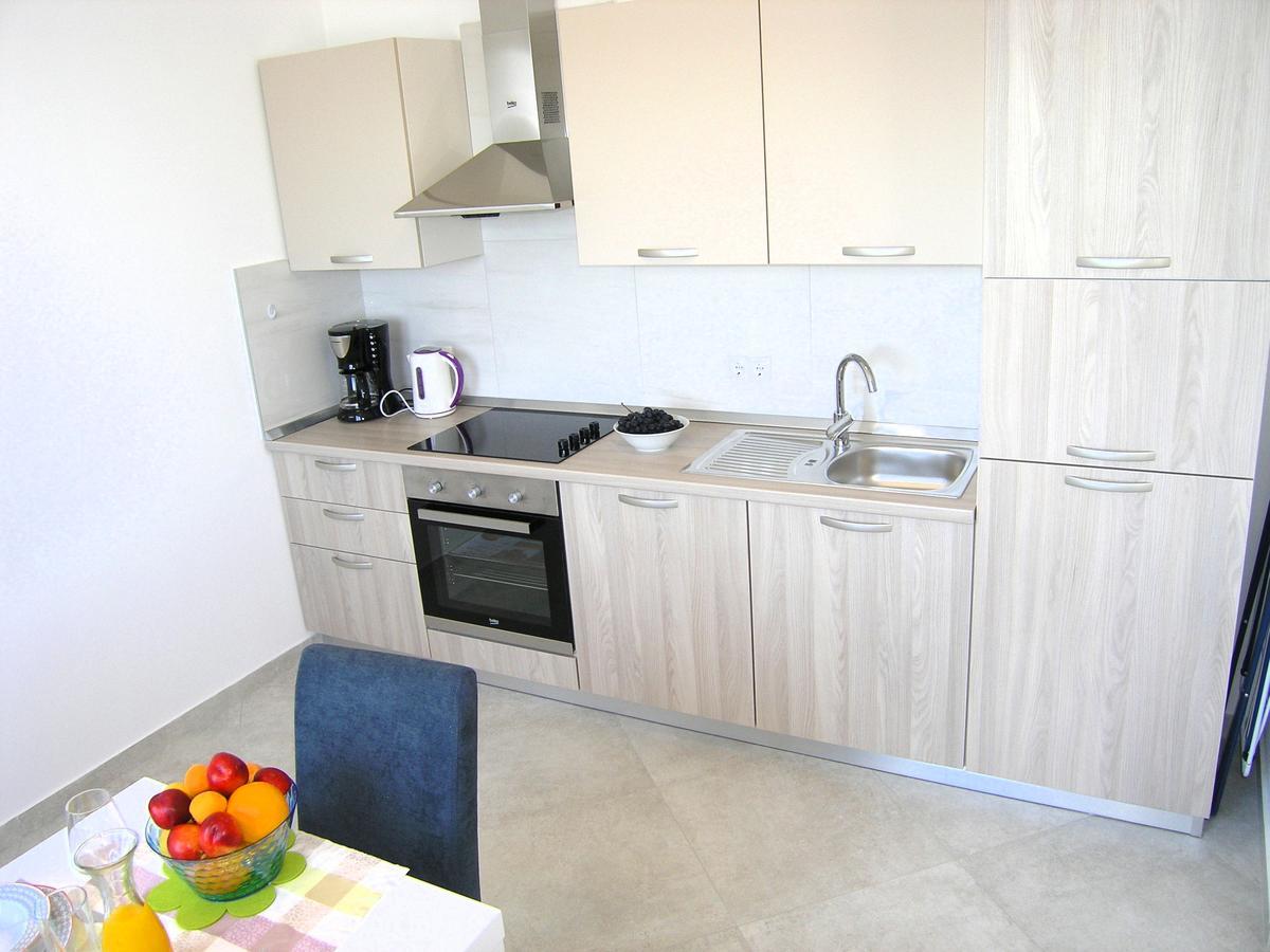 Apartman Danijel คิร์ก ภายนอก รูปภาพ