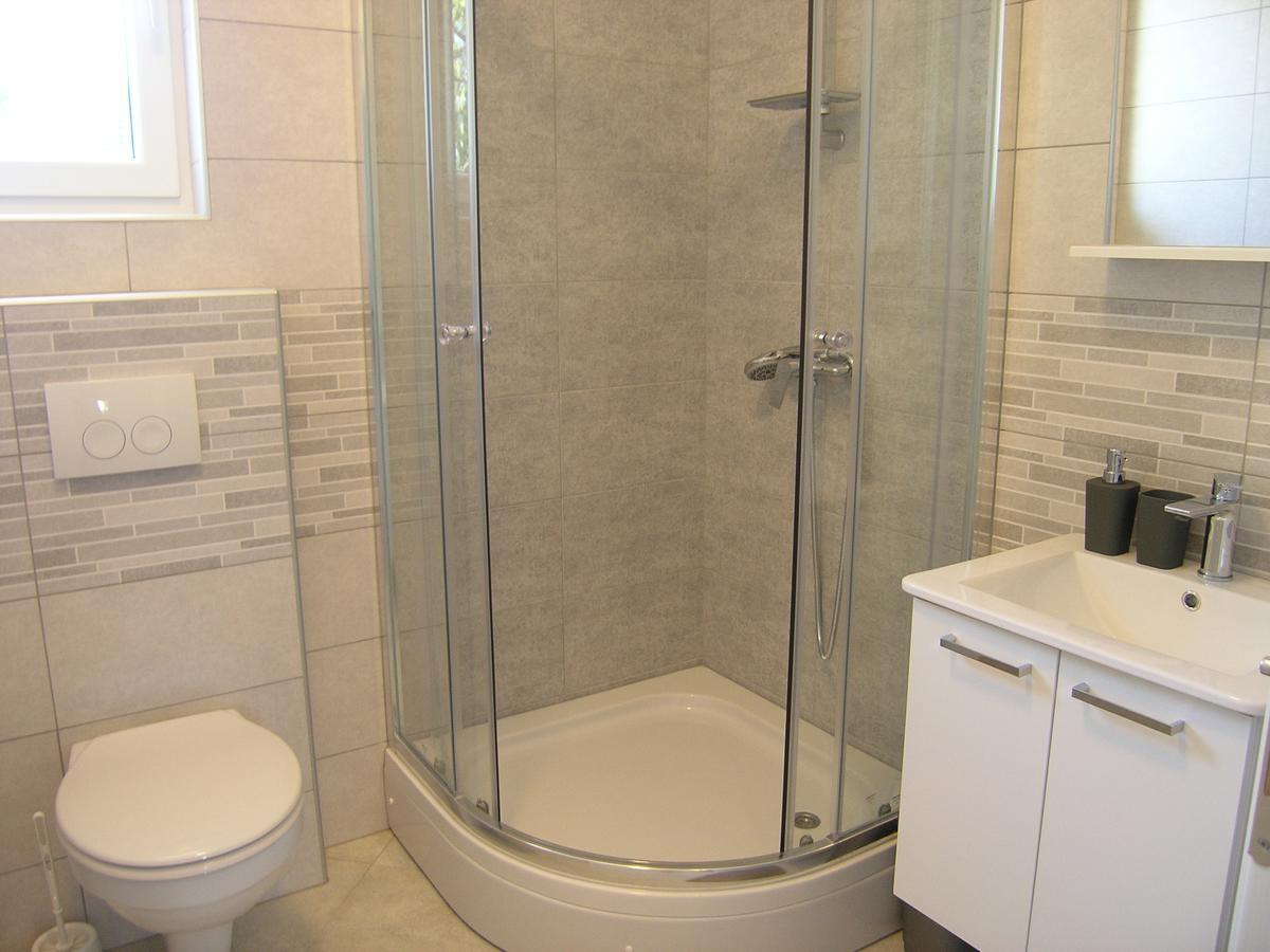 Apartman Danijel คิร์ก ภายนอก รูปภาพ