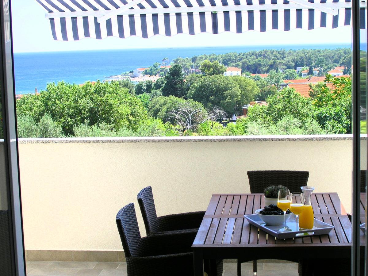 Apartman Danijel คิร์ก ภายนอก รูปภาพ